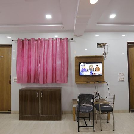 Basil Inn Home Stay Walking Distance From Taj Mahal Agra Agra  Ngoại thất bức ảnh