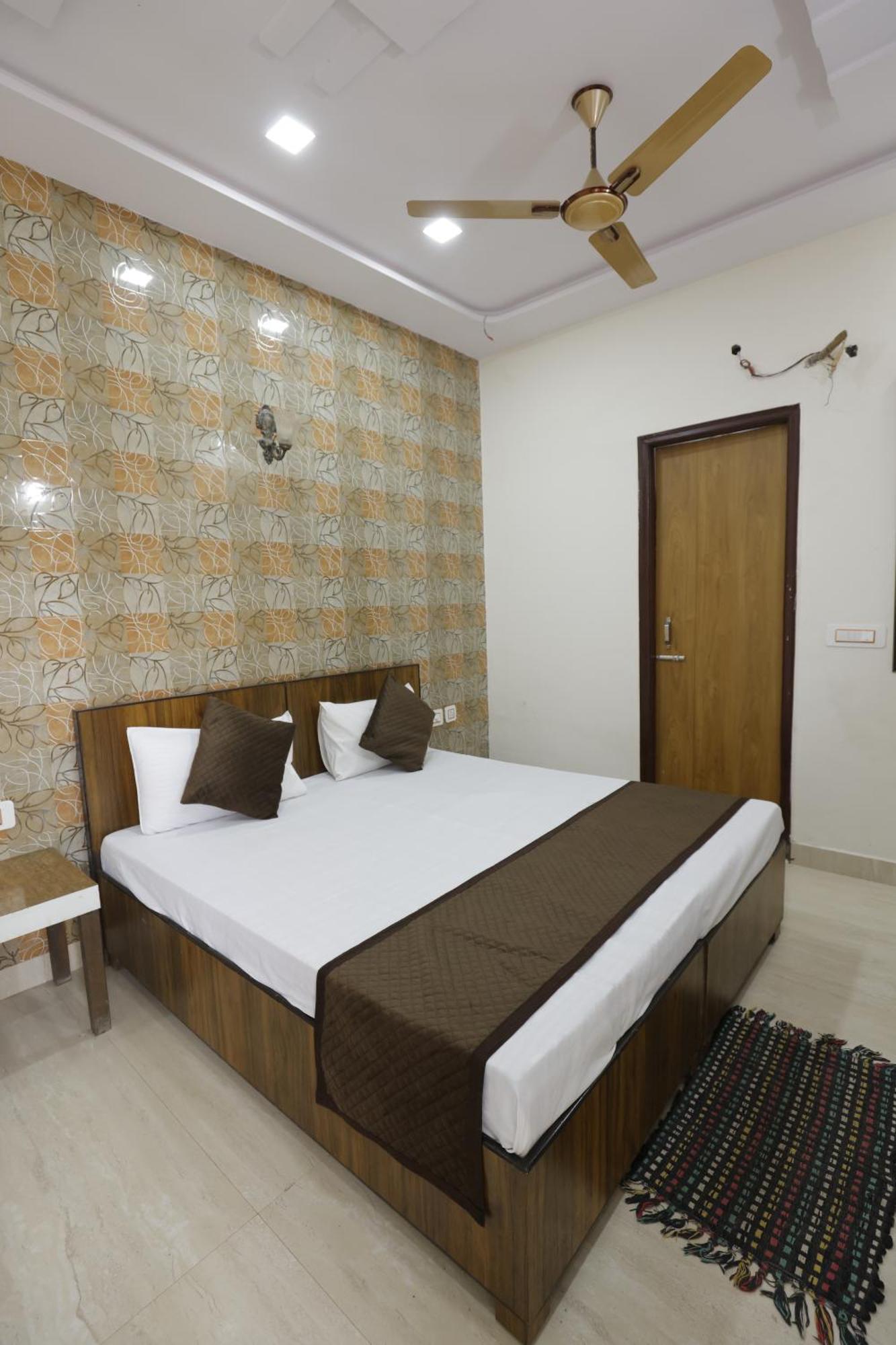 Basil Inn Home Stay Walking Distance From Taj Mahal Agra Agra  Ngoại thất bức ảnh